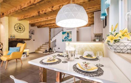 Obrs House | Awesome Home In Moscenicka Draga