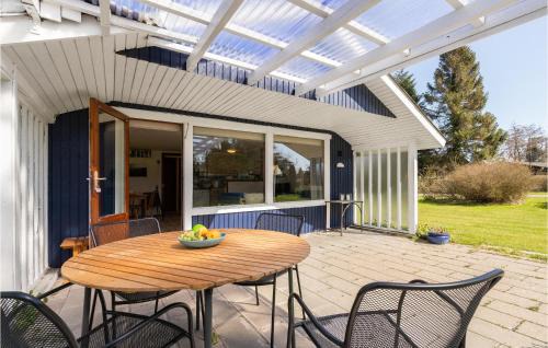 Idestrup House | Awesome Home In Idestrup With Kitchen
