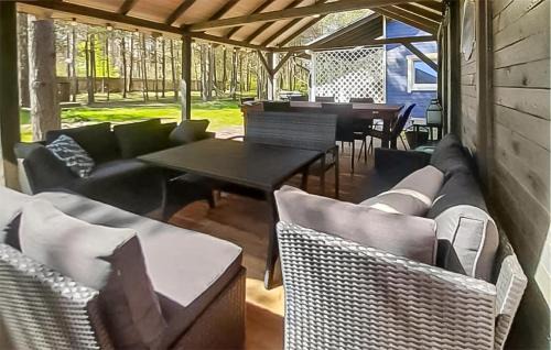gmina Karsin House | Awesome Home In Karsin With Sauna