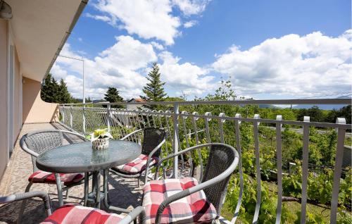 Sestanovac House | Awesome Home In Katuni Rubici, Prpusa