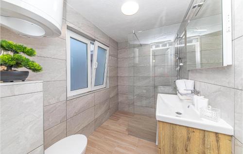 Podbablje House | Awesome Home In Krivodol With Wifi