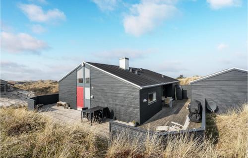 Grønhøj House | Awesome Home In Løkken With Kitchen