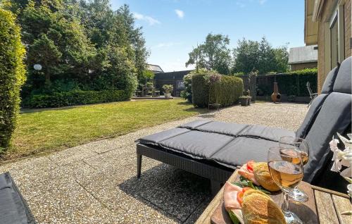 Lauwersoog House | Awesome Home In Lauwersoog With Wifi