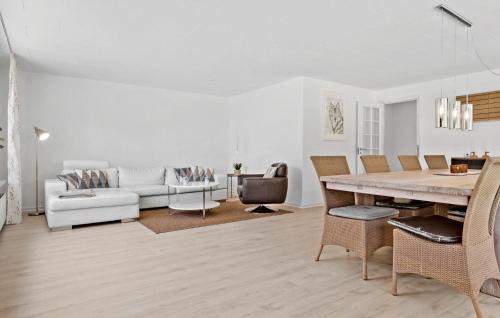 Nordborg House | Awesome Home In Nordborg With Wifi