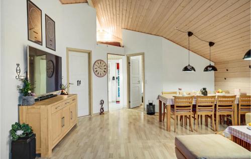 Ørsted House | Awesome Home In Ørsted With Wifi