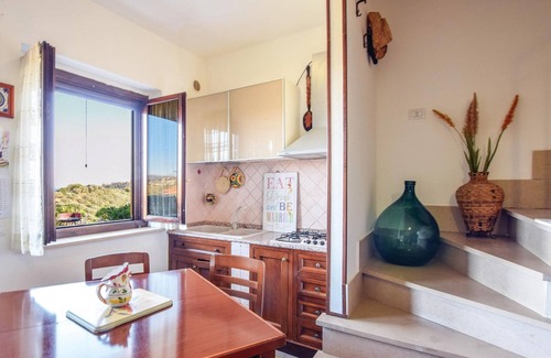 Petrizzi House | Awesome home in Petrizzi with WiFi