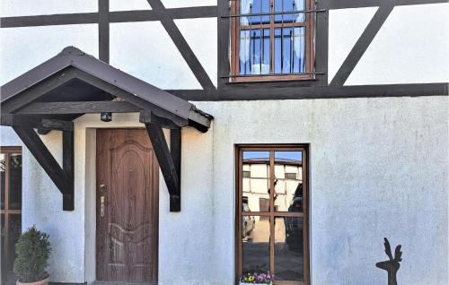 Debnica Kaszubska House | Awesome Home In Debnica Kaszubska