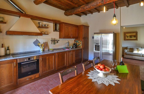 Talla House | Awesome home in Talla with WiFi