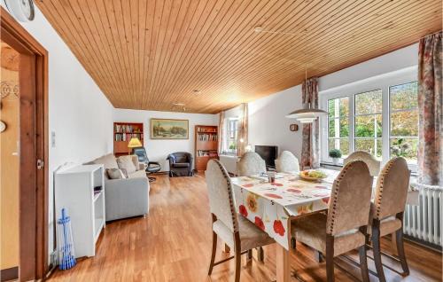 Tim House | Awesome Home In Tim With Wifi