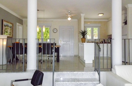 Orba House | Awesome home in Trullent