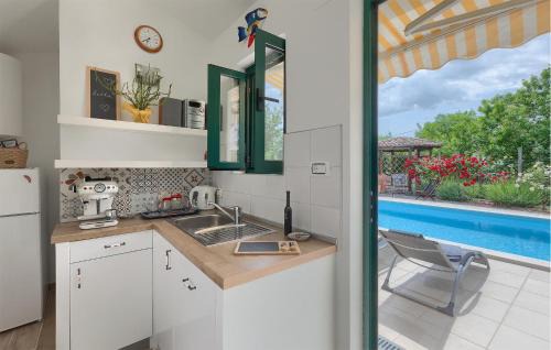 Krsan House | Awesome Home In Zatka