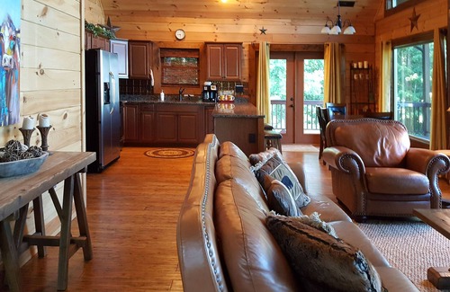 Almond Cabin | Awesome long range views of Smoky Mts., minutes to NOC, Tsali, and Lake Fontana