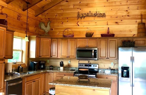 Bryson City Cabin | Awesome Views at High Elevations - 1 bedroom with King bed, 3 bath cabin