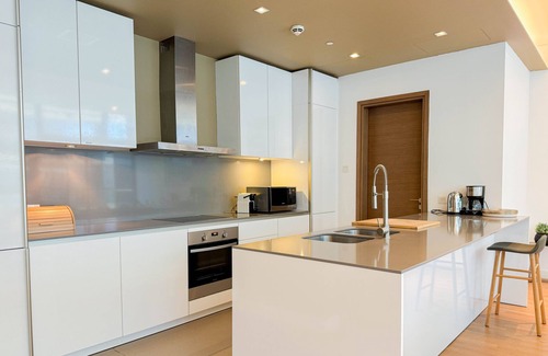Al Wasl Apartment | Aya - Sophisticated 1BR Apartment in CityWalk with Views