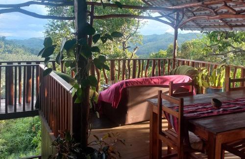 Koslanda Bed & Breakfast | Aybish Resort - Diyaluma