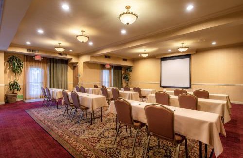 Seal Beach Hotel | Ayres Hotel Seal Beach - Cypress