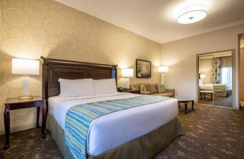 Seal Beach Hotel | Ayres Hotel Seal Beach - Cypress