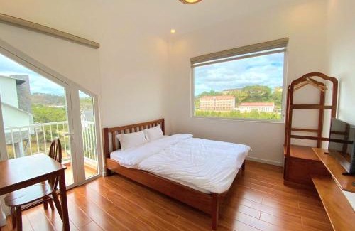 Da Lat Hotel | Azalea Villa Dalat - Nghỉ Dưỡng Riêng Tư Yên Tĩnh Giữa Rừng Thông