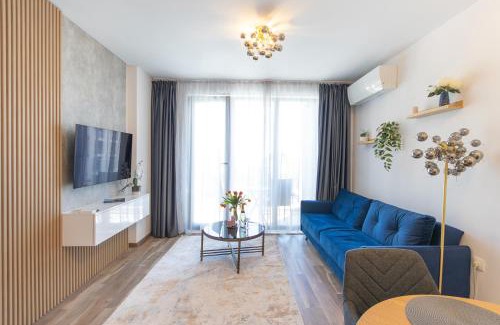 Saints Constantine and Helena Apartment | Azur Pearl by RV Apartments