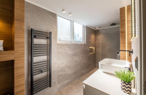 Varkiza Apartment | Azure7 Seaside - Luxury Apartment in Varkiza