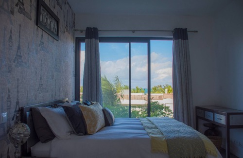Roches Noires Hotel | Azuri Apartment with Beach, Pools, Gym, Restaurants, Spa, Boats, kids Corner