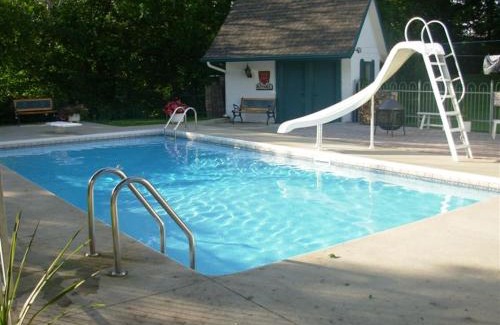 Donnacona Bed & Breakfast | B&B Aux Deux Pignons