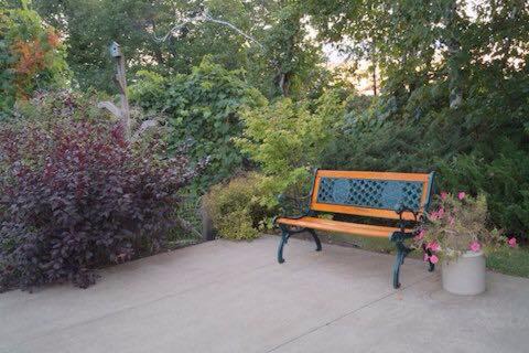 Donnacona Bed & Breakfast | B&B Aux Deux Pignons