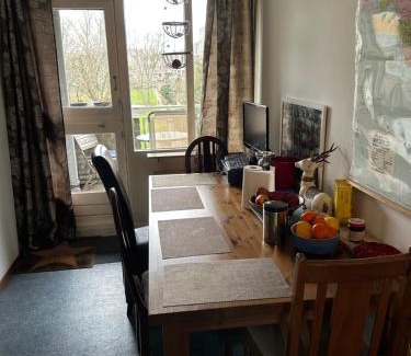 Bijlmer-Centrum Bed & Breakfast | B&B Calypso Amsterdam