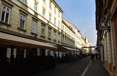 Zagreb Bed & Breakfast | B&B Cool Centre Zagreb