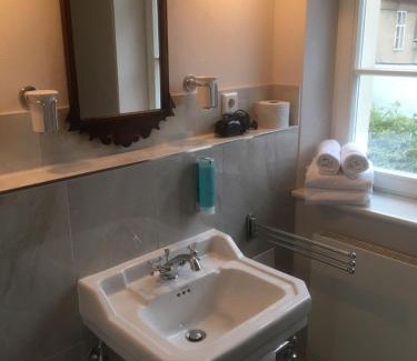 Neuruppin Bed & Breakfast | B&B Fiddler's Inn