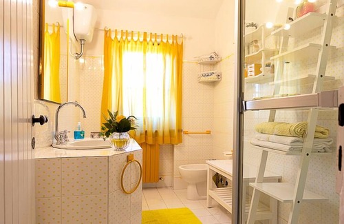 Montesicuro Bed & Breakfast | B&B Glicine