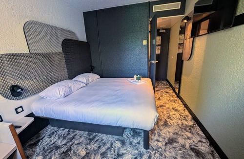 Clou Bouchet Hotel | B&B HOTEL Niort Sud Venise Verte