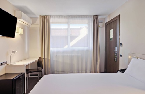 Viella Hotel | B&B Hotel Oviedo