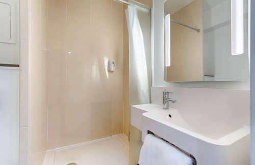 Meudon Hotel | B&B HOTEL Paris Meudon Vélizy