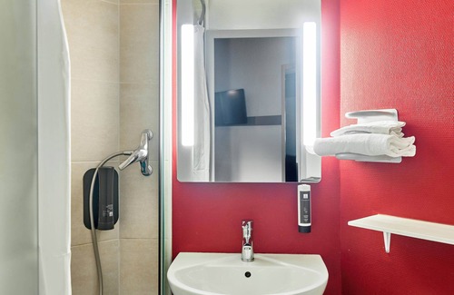 Saint-Michel-sur-Orge Hotel | B&B HOTEL Saint-Michel-sur-Orge