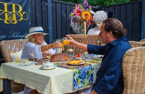 Municipality of Apeldoorn Bed & Breakfast | B&B Huisje Schaufeli