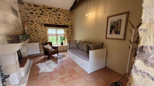 Mazeyrolles Bed & Breakfast | B&B La Taupinière Rustique table d'hôtes gastronomique