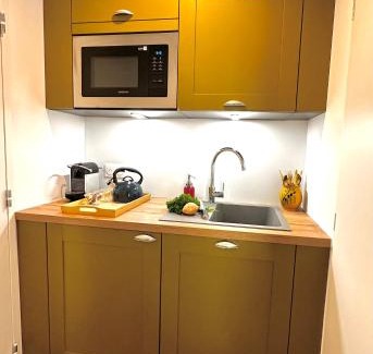 Gemenos Bed & Breakfast | B&B Les Têtes de Mules - Adults Only