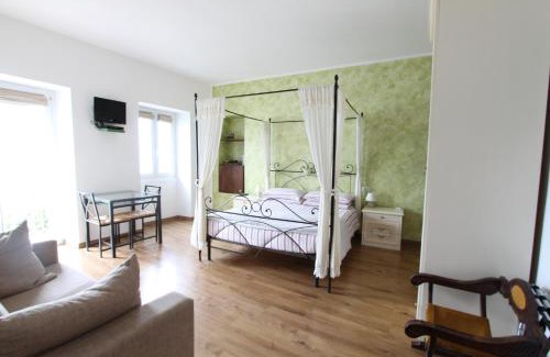 Lezzeno Bed & Breakfast | B&B Nest on the Lake