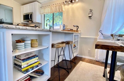 Cool Cottage | B-B Ranch Cottage~Heart of Gold Country~*HOT TUB*