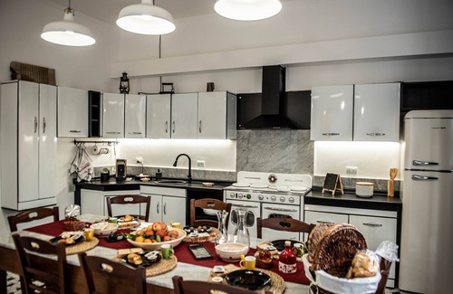 Isola del Borgo Antico Bed & Breakfast | B&B U'Panare, in Taranto's historic center a structure reminiscent of home