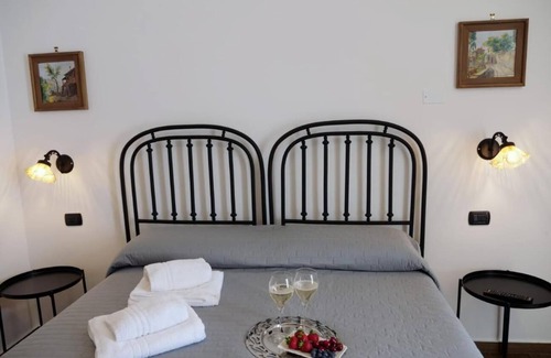 Susa Bed & Breakfast | B&B White Rose