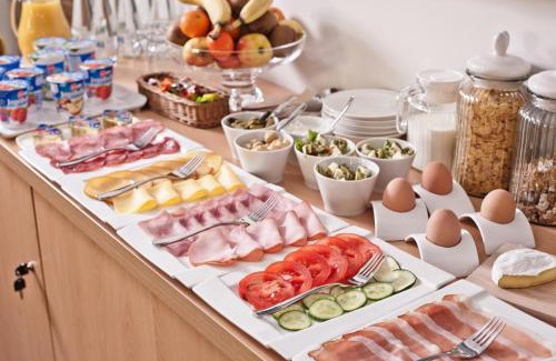 Leszno Bed & Breakfast | B&B Wieniawa PARKING I ŚNIADANIE W CENIE! BREAKFAST AND PARKING INCLUDED!