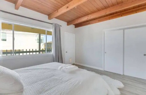 Old Towne Apartment | #B - SEAL BEACH OCEAN VIEW 2BD HOME