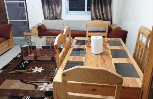 Ngor Apartment | B-YOU APPARTEMENT ENTIER 3 CHAMBRES SALON-CUISINE-WIFI-NETFLIX