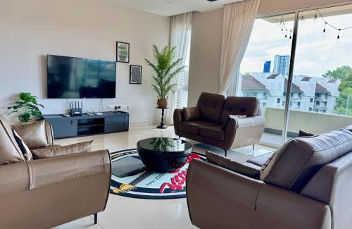 Kampung Datuk Keramat Apartment | B3A l KLCC TRX Contemporaryl 17 Pax