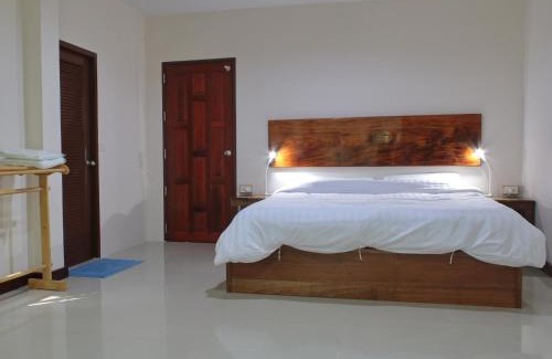 Kaeng Krachan Resort | Baan Maka Nature Lodge