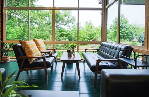 Hang Dong Hotel | Baan Suan Him Doi