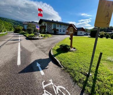 Schoerfling am Attersee Apartment | BacherlHouse - Apt Miglbach