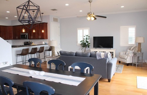 Indian Shores House | Back Open! Family friendly house, w/elevator, hot tub, and easy walk to beach!
